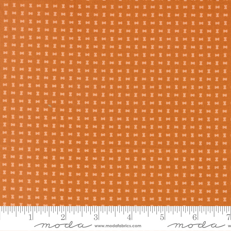 Scenery | Elizabeth Hartman | Spools - Pumpkin | Moda Fabrics