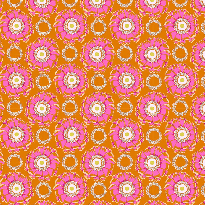 Jumpstart | Anna Maria Textiles | Whirling - Toast | Northcott Fabrics