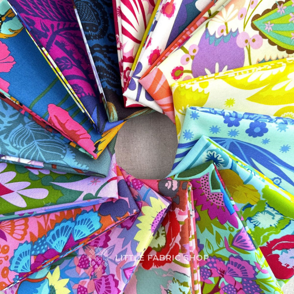Overdressed | Anna Maria Textiles | Fat Quarter Bundle | Northcott Fabrics