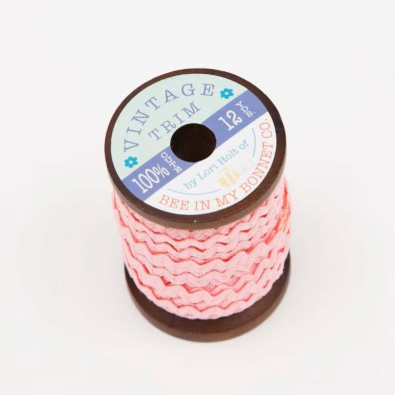 Vintage Trim Small | Lori Holt | Peony