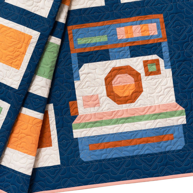 Snap Happy Quilt | Quilt Pattern | Pen + Paper Patterns