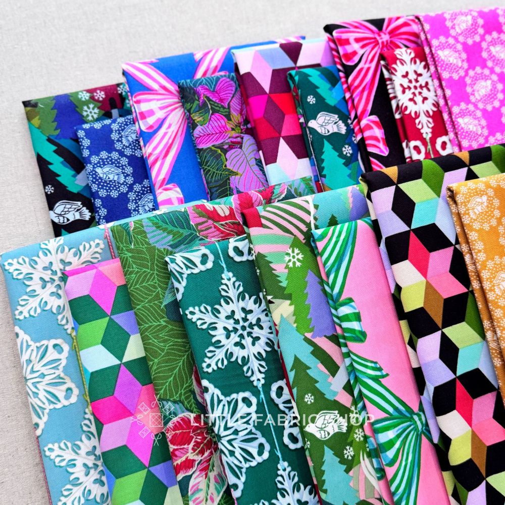 Cozy Christmas | Anna Maria Textiles | Northcott | Wrapped presents