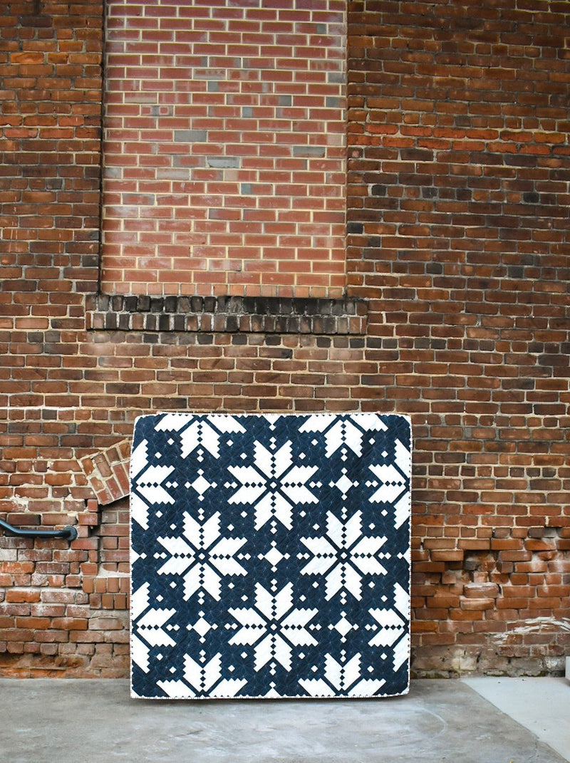 Knitted Star | Quilt Pattern | Lo & Behold Stitchery