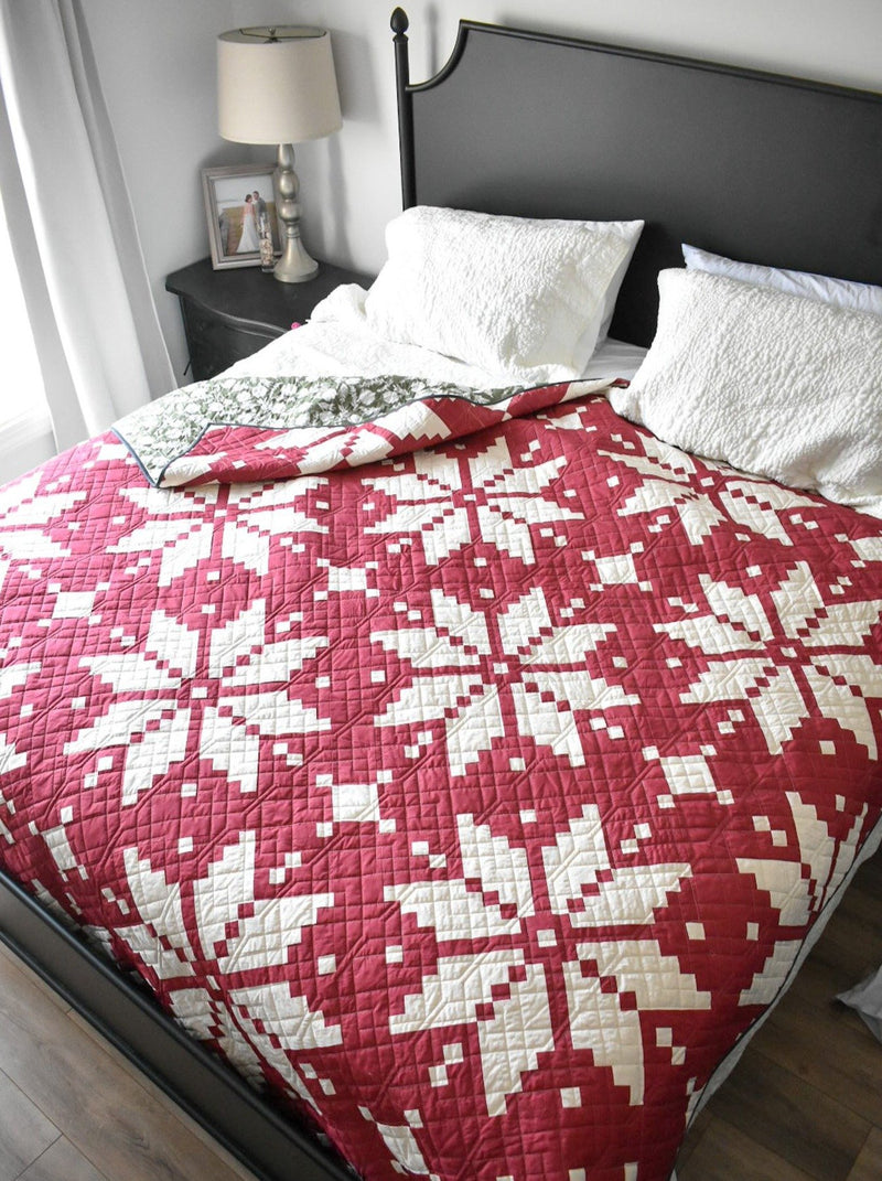 Knitted Star | Quilt Pattern | Lo & Behold Stitchery
